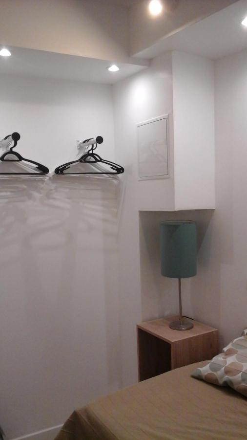 Kira Hotel Uzès Екстериор снимка